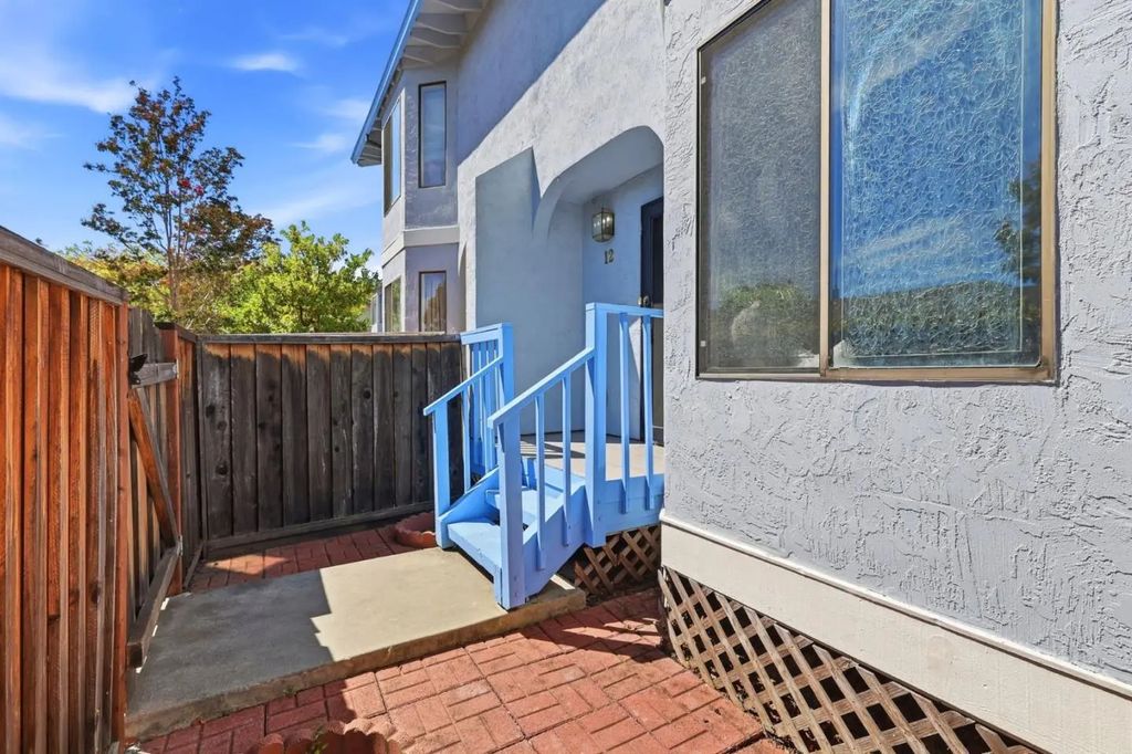 895 Quince Avenue 12, Santa Clara
