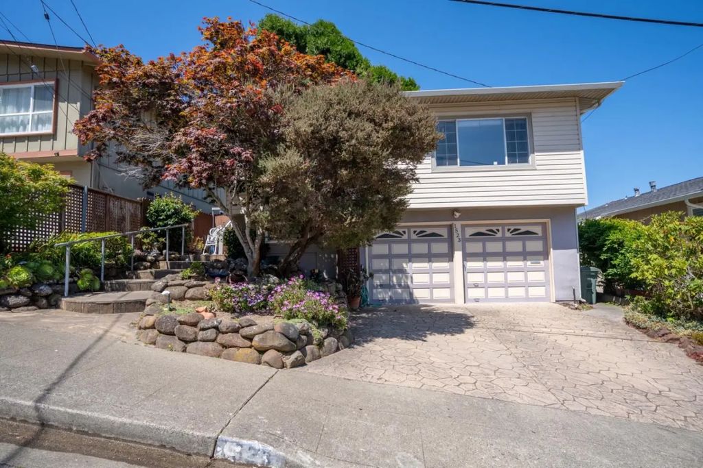 1523 Valdez Way, Pacifica