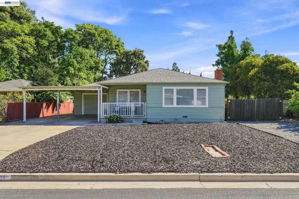 1834 Venice Dr, Concord