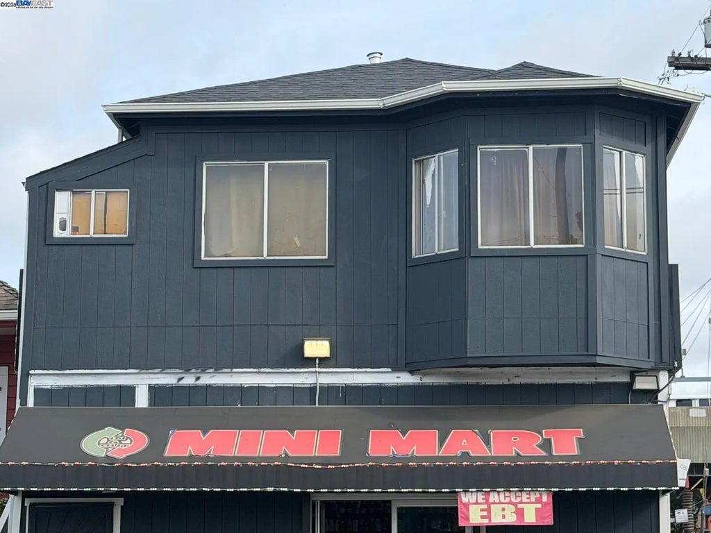 3338 San Leandro St, Oakland