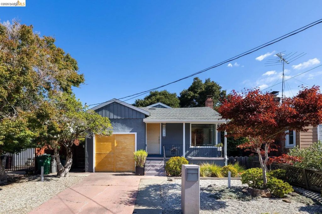 7542 Valentine St, Oakland
