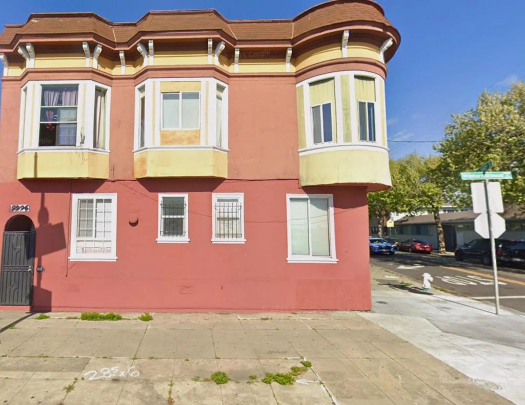 9996 International Blvd, Oakland