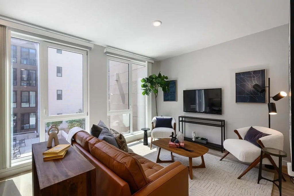 260 Brooklyn Basin Way 523, Oakland