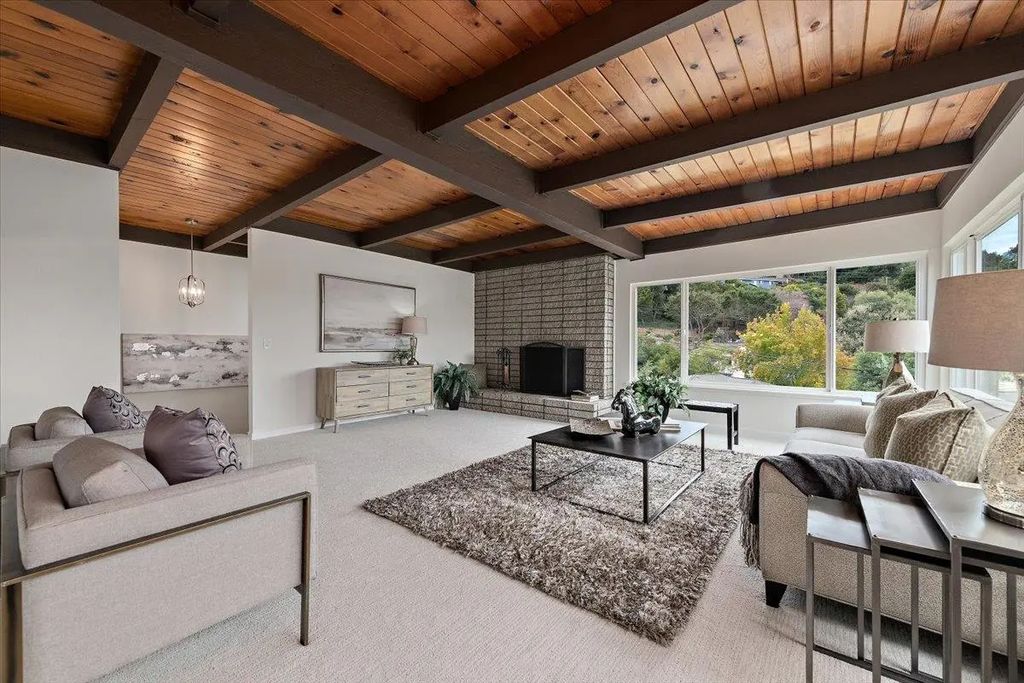 1593 Harbor Boulevard, Belmont