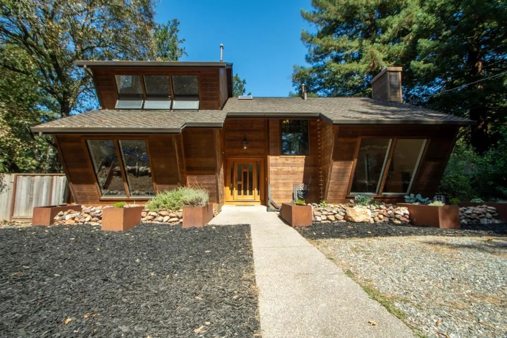 17368 Melody Lane, Los Gatos