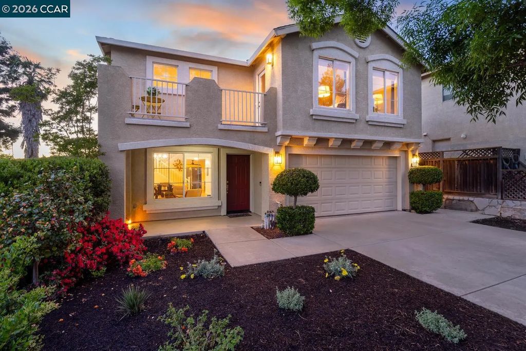 592 Ross, Martinez