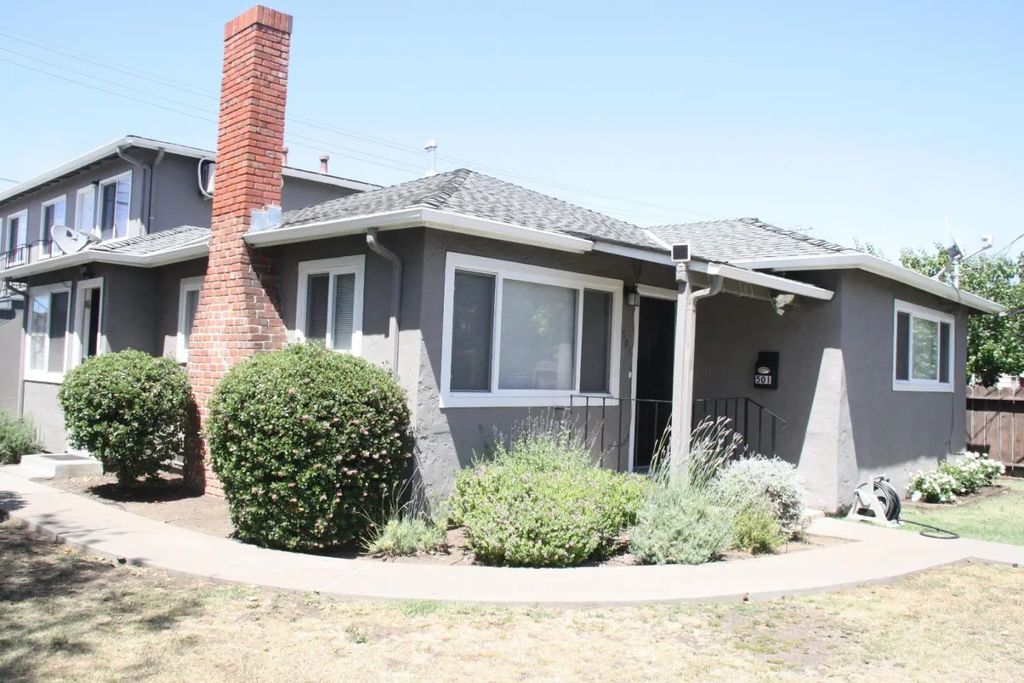 501 Bay Road, Redwood City