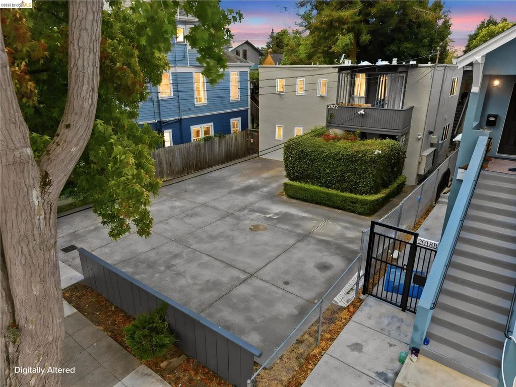 2922 Otis St, Berkeley