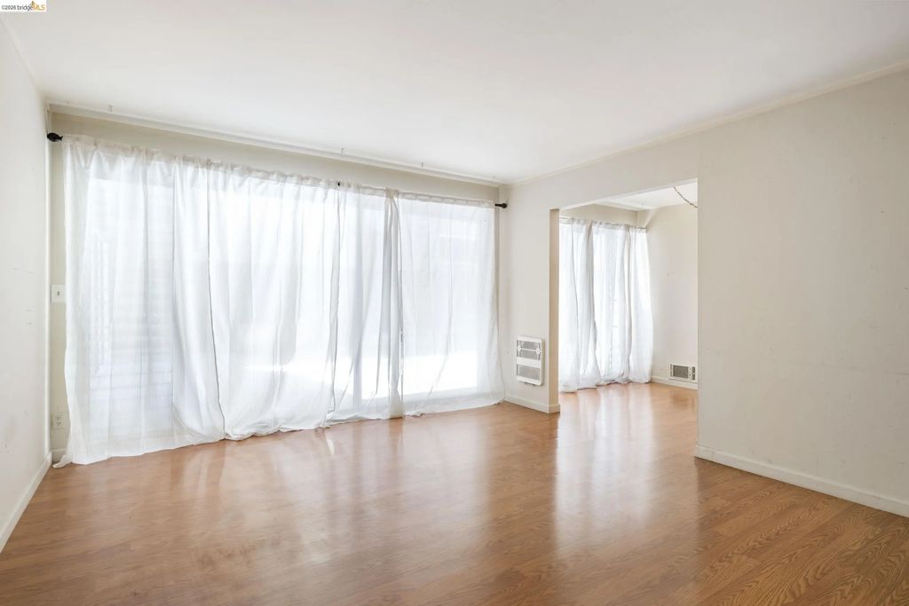 398 Adams St 104, Oakland