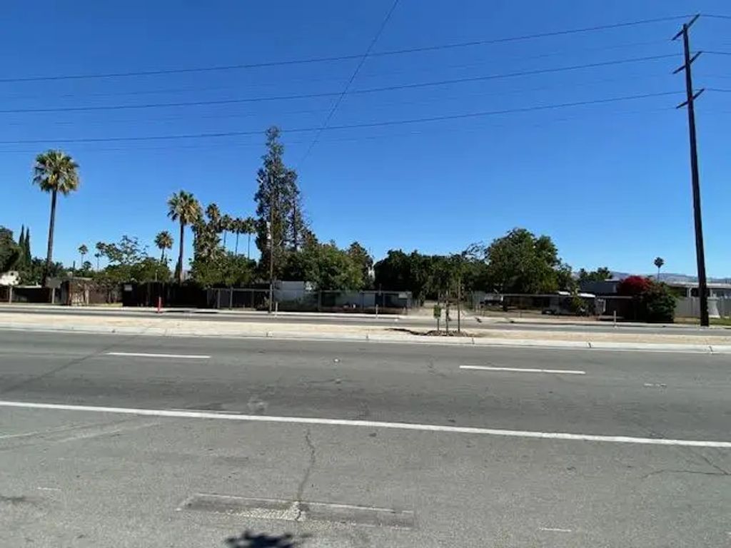 2570 Senter Road, San Jose