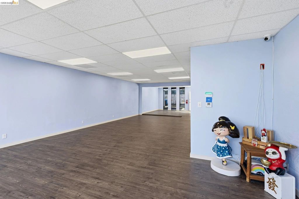 869 Woodside Way, San Mateo