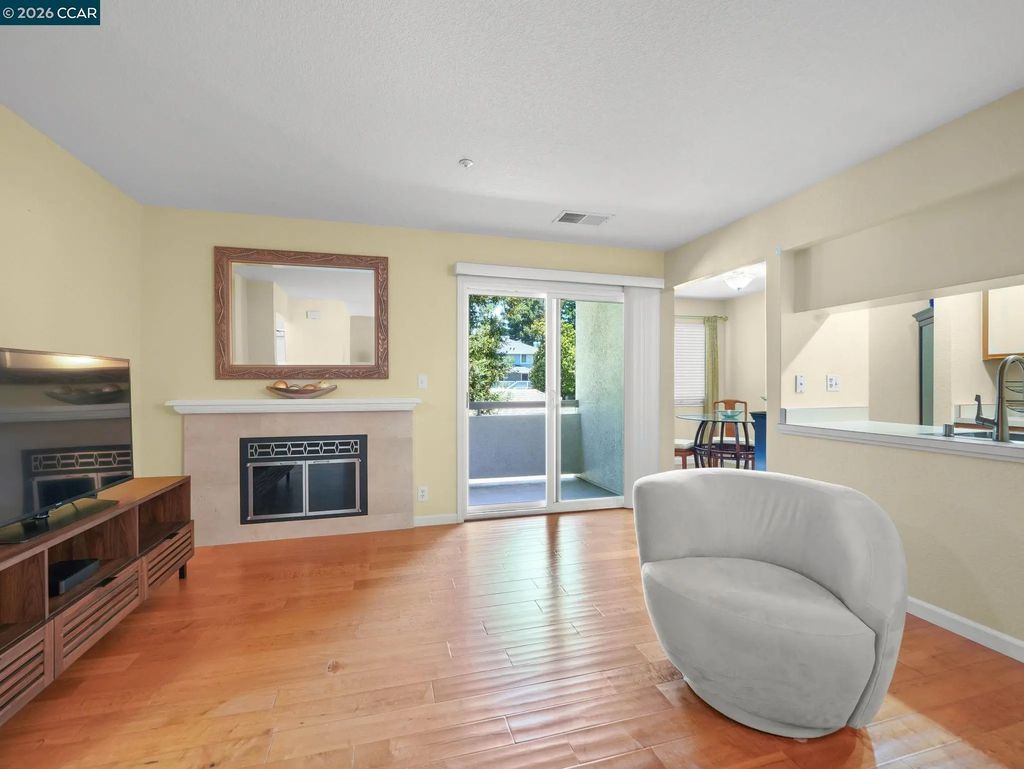1308 Walden Rd 27, Walnut Creek
