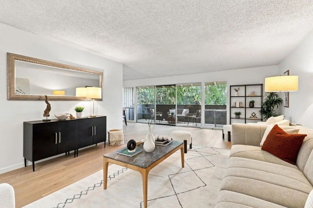 151 Buckingham Drive 204, Santa Clara