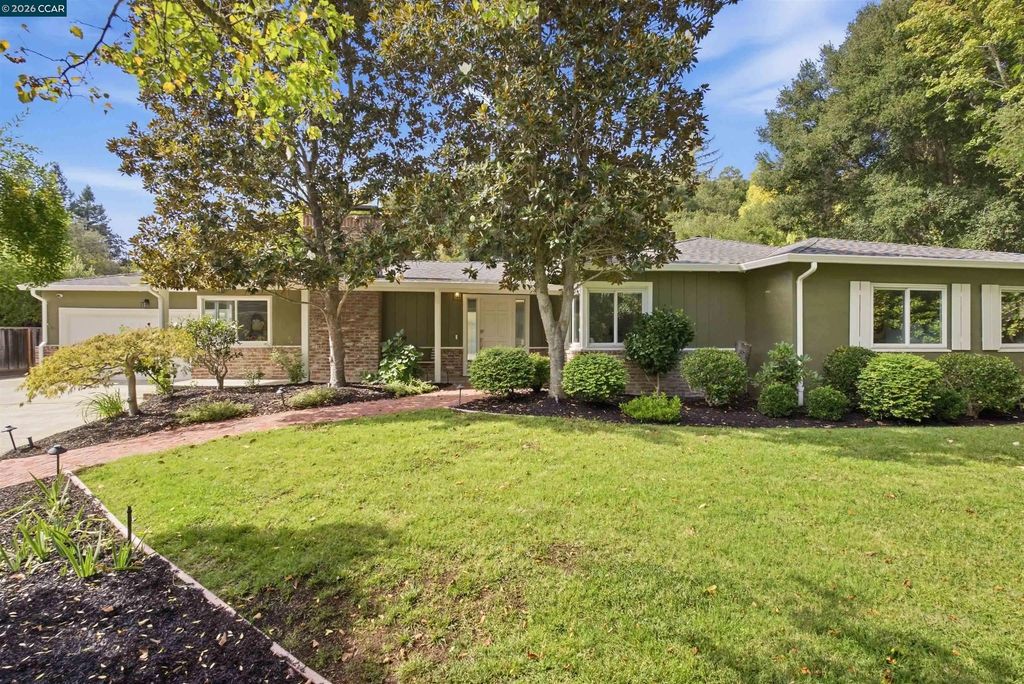 57 Lombardy Ln, Orinda