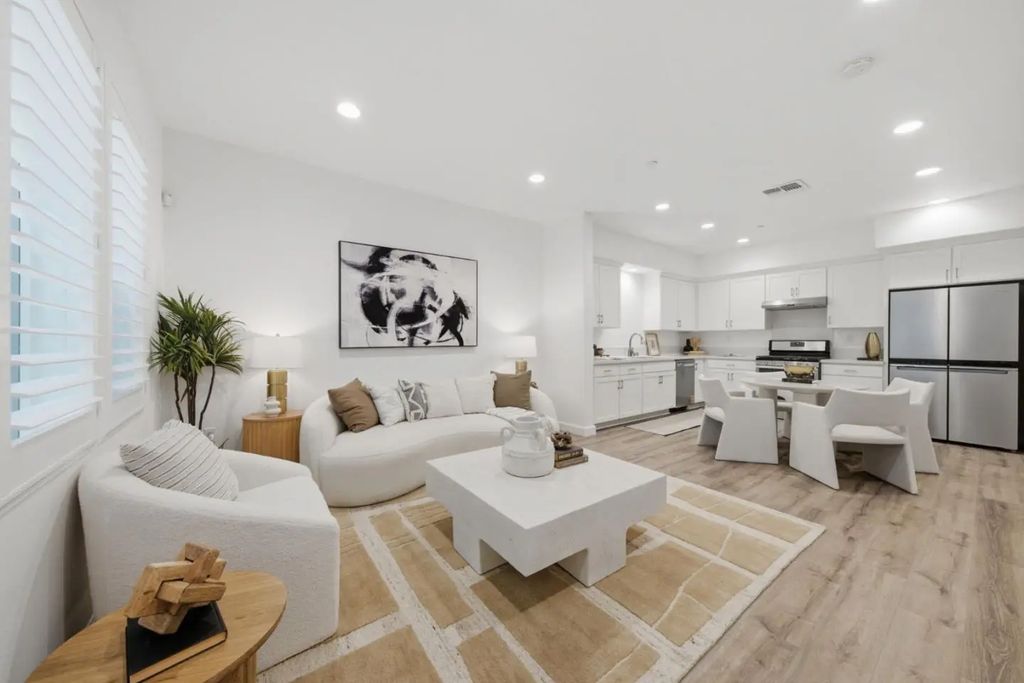8555 Boardwalk Way, Newark