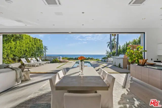 32802 Pacific Coast Highway, Malibu