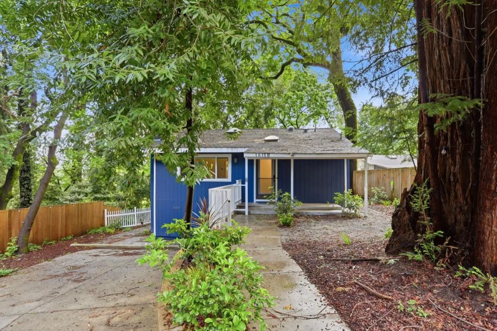 18115 La Verne Drive, Los Gatos