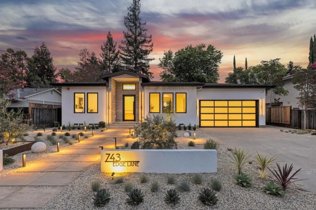 743 Edge Lane, Los Altos