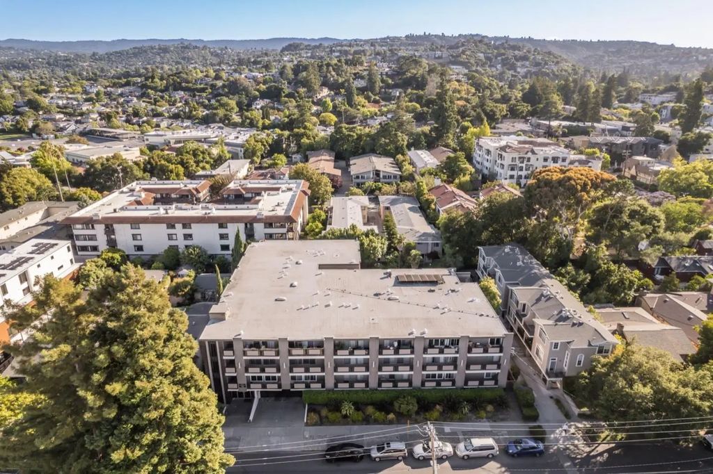 728 Elm Street 205, San Carlos