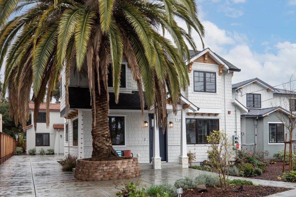 737 Linden Avenue, Burlingame