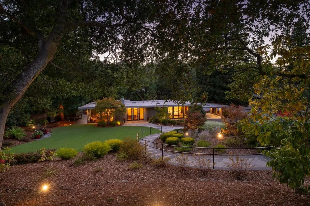 739 El Cerrito Avenue, Hillsborough