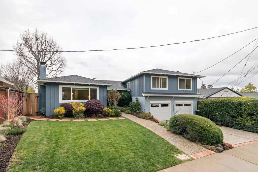 2780 Bromley Drive, San Carlos