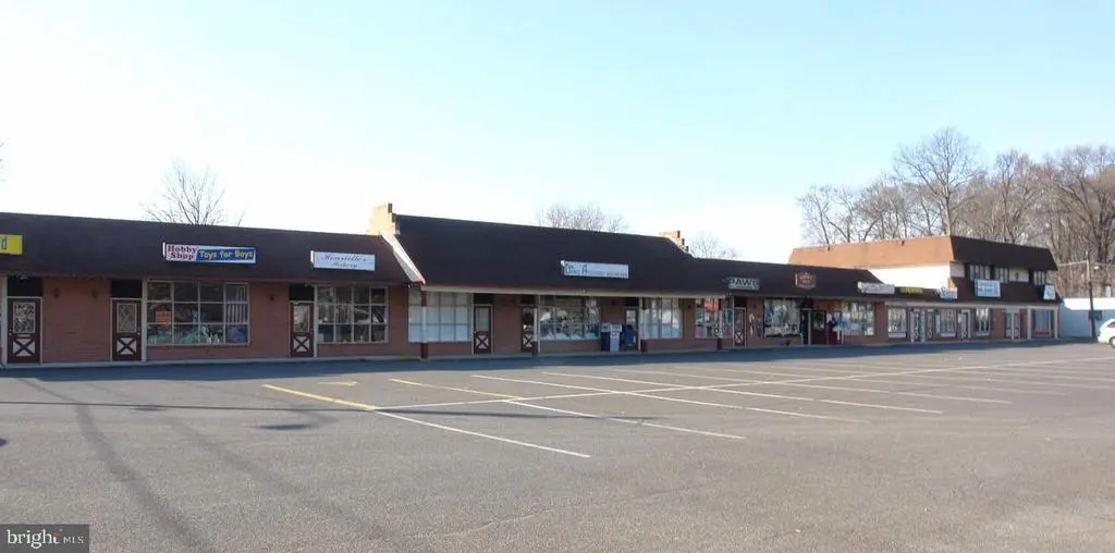 1905 Route 33 #14, HAMILTON