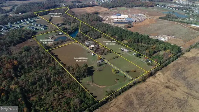 25293 Lightridge Farm Rd, Aldie
