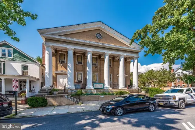 211 Dill Ave, Frederick