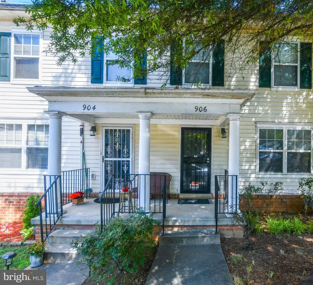 906 Blakney Ln Se, WASHINGTON