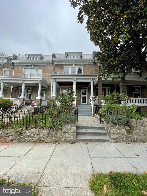 707 Otis Pl Nw, WASHINGTON