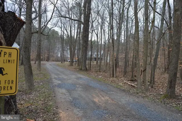 Brownsville Rd, Centreville