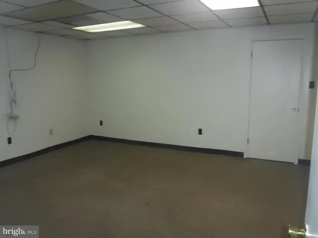 2089 Dupont #5, Dover