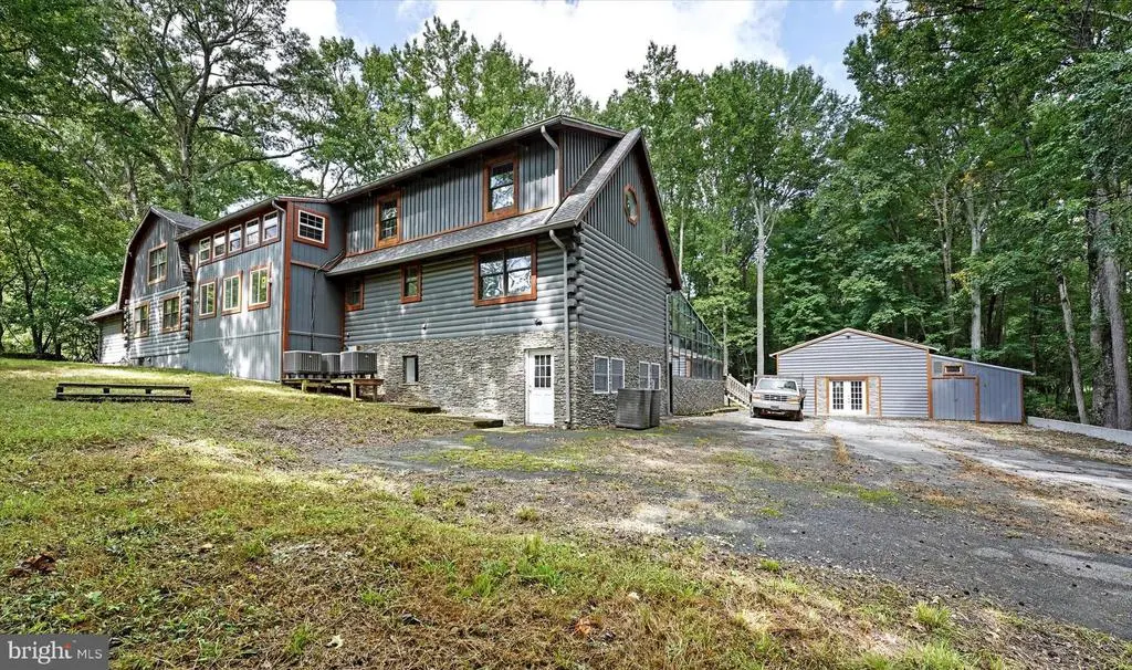 1048 Irishtown Rd, North East