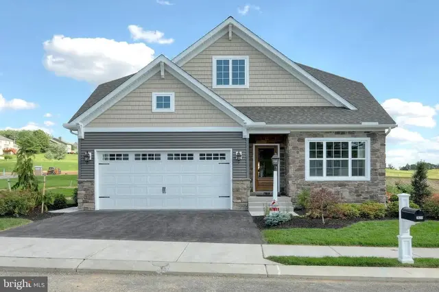 100 Schoolhouse Ln #andrews, Windsor