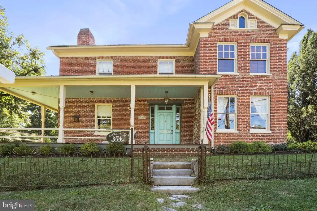 600 S Samuel St, CHARLES TOWN