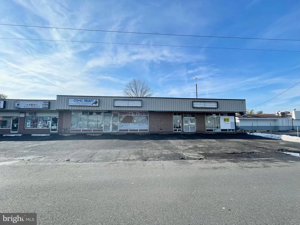 4157 Woerner Ave, LEVITTOWN