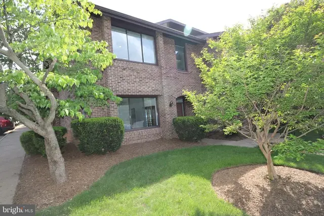 8351-a Greensboro Dr #6, Mclean