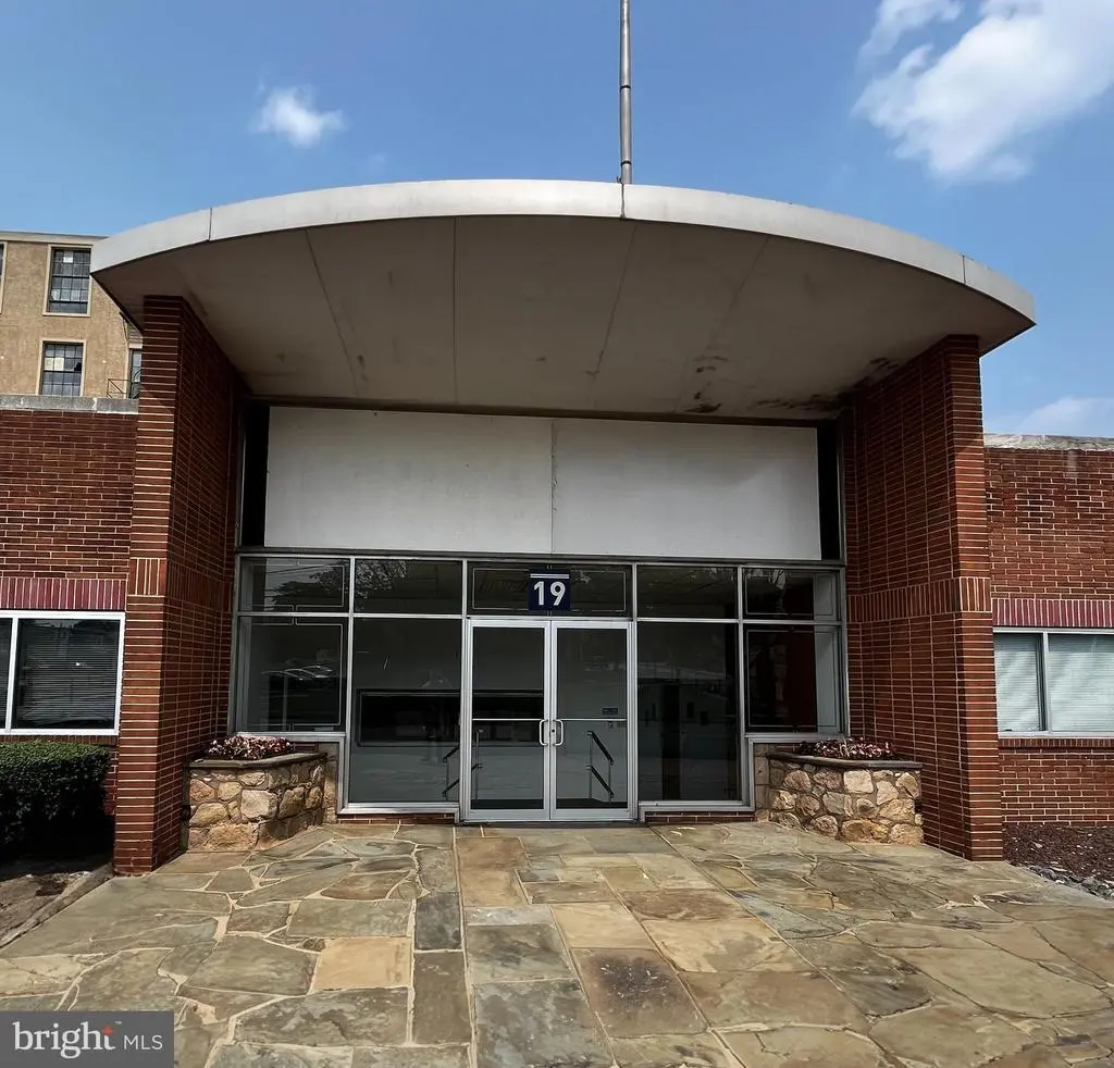 401 E 4th St, BRIDGEPORT