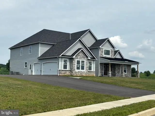 11 Fiorino Way #1, SINKING SPRING