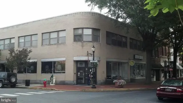 33 W Loockerman St, Dover