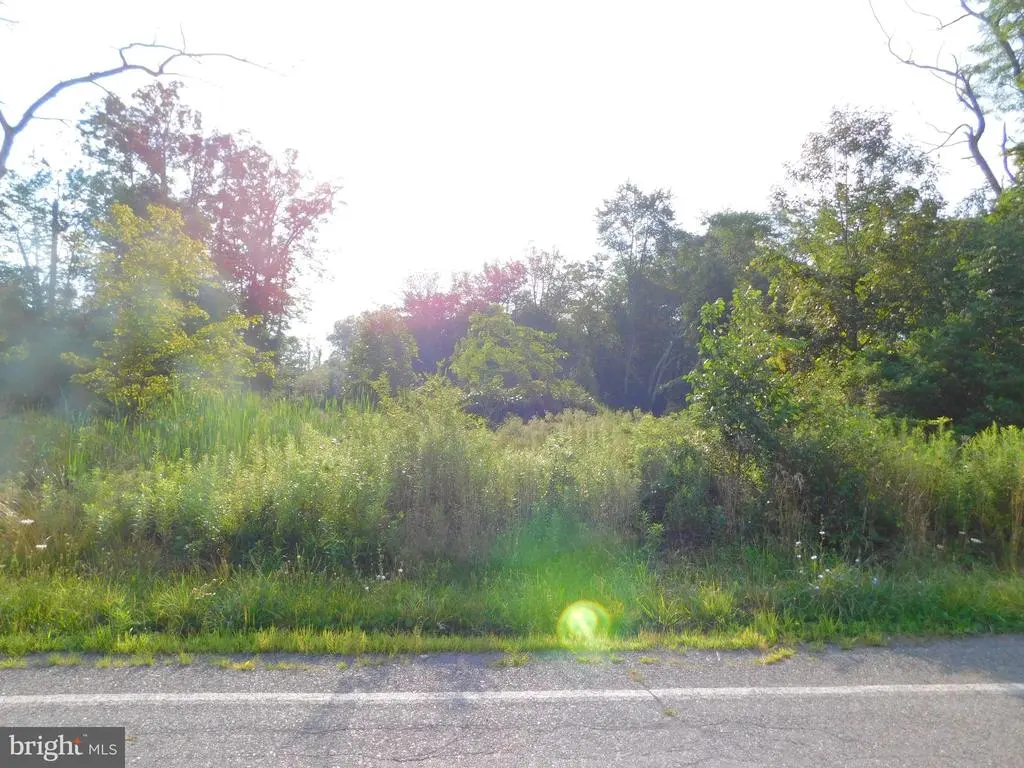 East Lincoln Dr, TAMAQUA