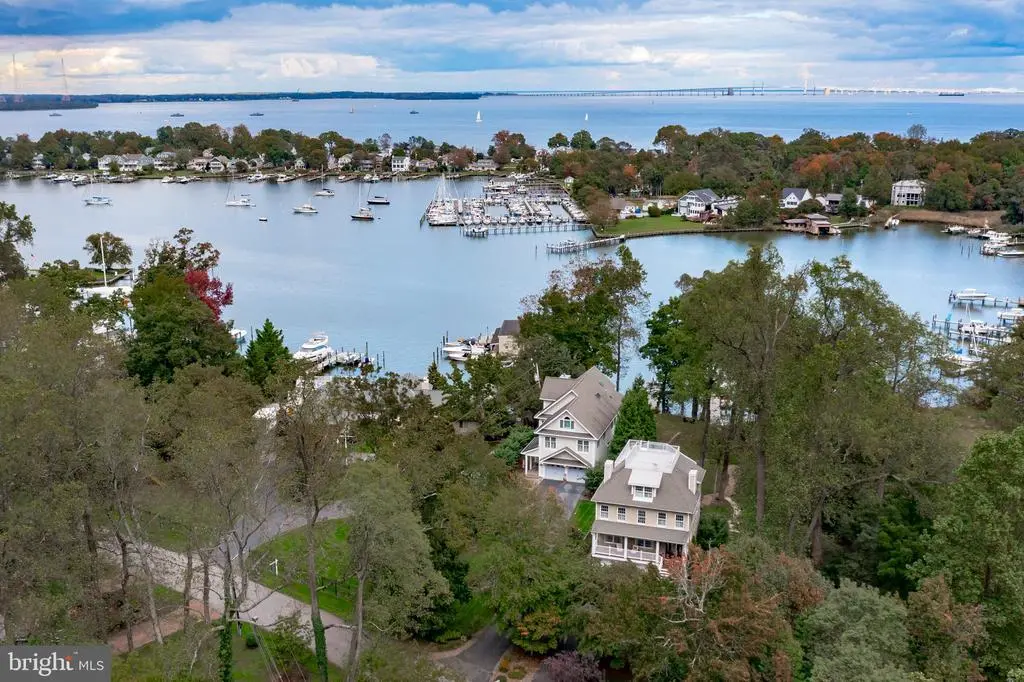 164 W Lake Dr, Annapolis