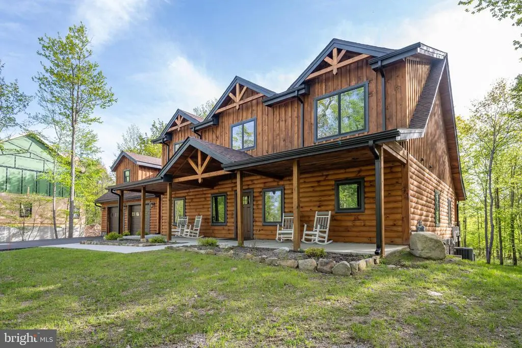 176 Sundance Way, Mc Henry