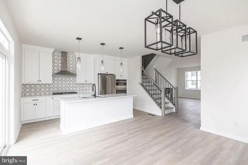 14 Warren Dr #7, CHALFONT