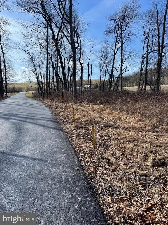 3450 Ralph Dell, Hampstead