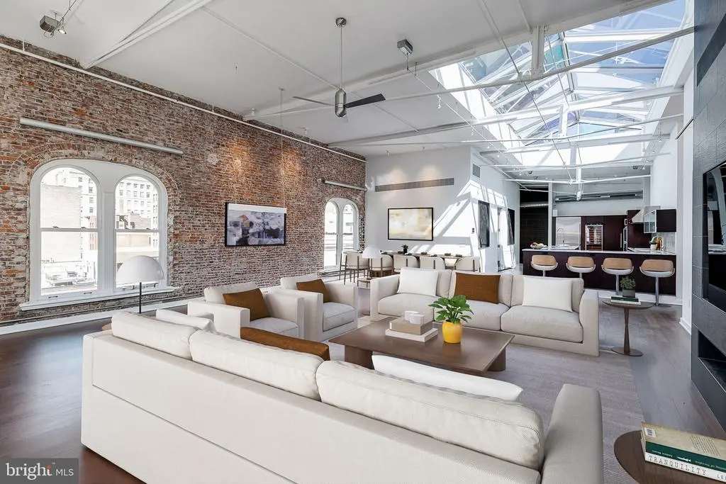 105-32 S 12th St #penthouse 504, PHILADELPHIA