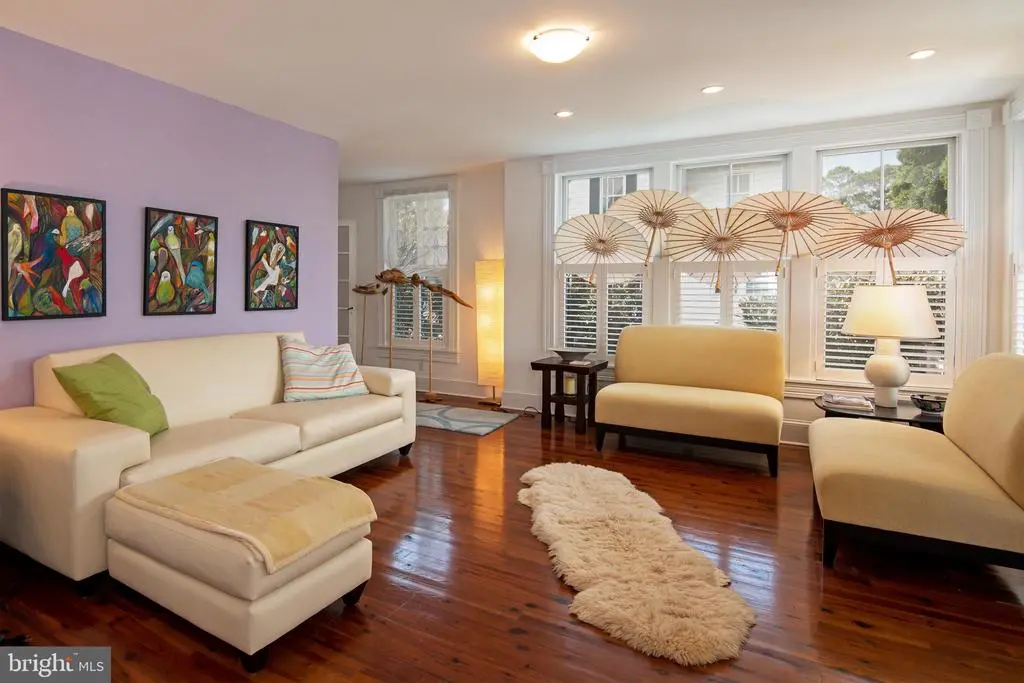 9 W End Ave, CAMBRIDGE