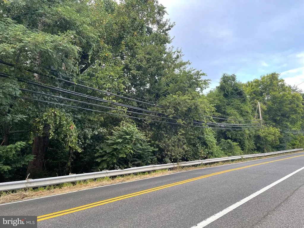 12220 Livingston Rd, Fort Washington