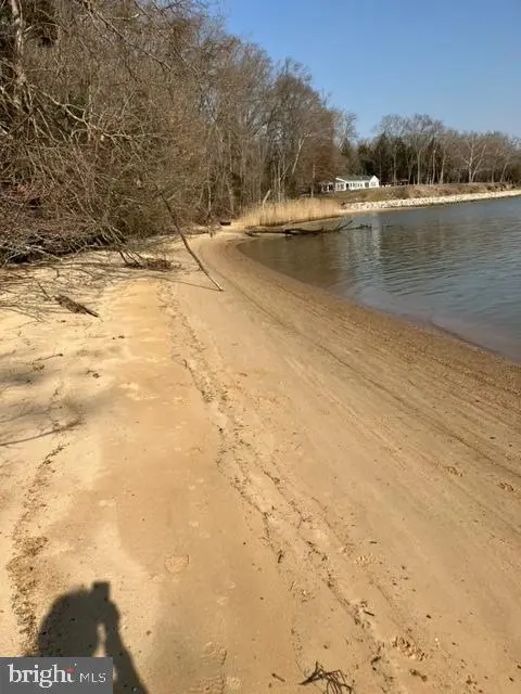 Tayloes Neck Rd, Nanjemoy